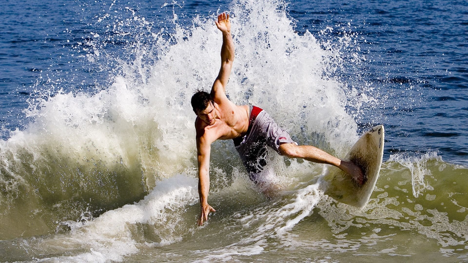 武磊专访 留洋之路充满挑战，武磊留洋一共进多少球